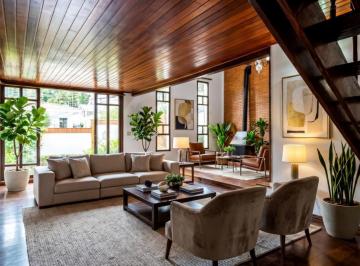 3c5ebf28-7f2a-4b25-ada5-5a642b46802e · Casa para venda em Jardim Marajoara com 3 quartos, sendo 2 suítes, 217m²