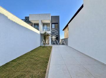 Casa · 180m² · 4 Quartos · 5 Vagas · Casa com 3 Quartos à Venda, 180m², Itapoã, próximo à Avenida Doutor Cristiano Guimarães