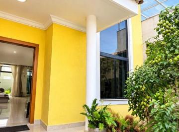 Casa de 4 quartos, Macaé · VENDO CASA ESPETACULAR COM 4 QUARTOS NA GRANJA DOS CAVALEIROS EM MACAÉ