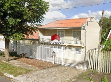 Casa · 130m² · 4 Quartos · 2 Vagas · Sobrado com 130m² 4 quartos, à venda, no bairro Xaxim em Curitiba