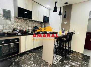 Casa · 110m² · 3 Quartos · 2 Vagas · Sobrado em Condomínio Fechado com 3 Quartos, Suíte e Área Gourmet Casa Branca - Suzano S/P.
