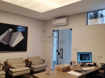 Comercial · 37m² · 4 Vagas · Sala Comercial - Vila Adyana - 37m².