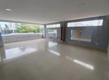Comercial · 250m² · 2 Vagas · Ponto Comercial - Comercial - No bairro Jardim Veneza - 200m².