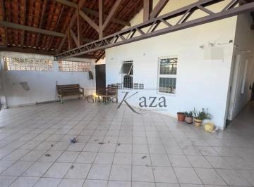 Casa · 300m² · 3 Quartos · 3 Vagas · Casa - Parque Industrial - 3 Dormitórios - 207m².