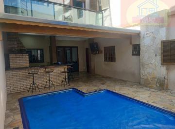 Casa · 351m² · 5 Quartos · 2 Vagas · Sobrado 5 quartos, 2 banheiros, 2 avagas com Piscina e Área Gourmet 351m²  no pr