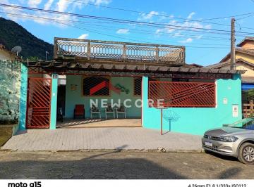Casa · 186m² · 3 Quartos · 2 Vagas · Casa em Rua Carlos Gomes - Sumaré - Caraguatatuba/SP