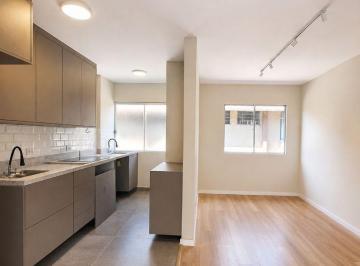 yla2knw2ytk1y2y2m2fmotlj_md · Apartamento reformado à venda no Água Verde, 2 quartos, 67 m² e 1 vaga