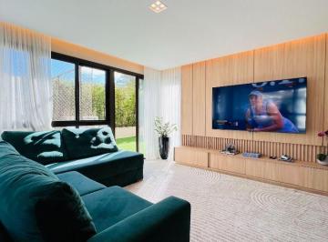 Apartamento · 173m² · 3 Quartos · 2 Vagas · Apartamento em Córrego Grande, Florianópolis/SC de 173m² 3 quartos para locação R$ 11.000,00/mes