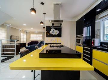 Casa · 250m² · 4 Quartos · 5 Vagas · Casa em Jardim Sabiá, Cotia/SP de 250m² 4 quartos à venda por R$ 1.600.000,00