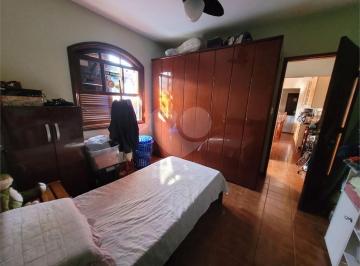 Casa · 204m² · 3 Quartos · 1 Vaga · Casa para venda em Vila Nova Esperia de 204.00m² com 3 Quartos, 1 Suite e 1 Garagem