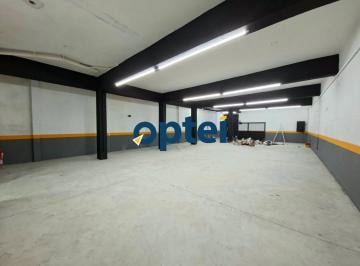 Comercial · 600m² · 2 Vagas · Galpão / Depósito / Armazém para alugar em Planalto de 600.00m² com 2 Garagens