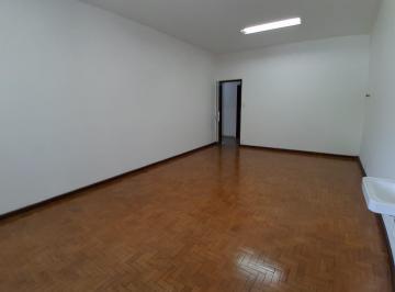 Comercial · 33m² · Sala Comercial para alugar em Centro de 33.00m²