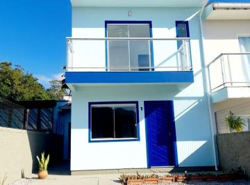 Casa · 2 Quartos · 2 Vagas · Sobrado à venda na Cachoeira do Bom Jesus | Florianópolis