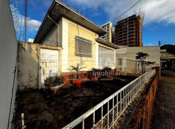 Casa · 133m² · 2 Quartos · 4 Vagas · Casa para venda em Centro de 133.00m² com 2 Quartos e 4 Garagens