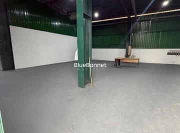 Comercial · 640m² · Galpão / Depósito / Armazém para alugar em São Roque Da Chave de 640.00m²