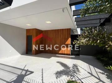 Casa · 131m² · 3 Quartos · 3 Vagas · Casa em Rua Pioneiro Waltheir Maruchi - Jardim Ipanema - Maringá/PR