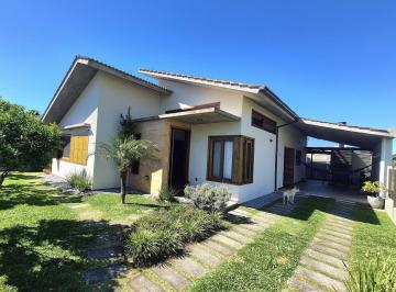 Casa · 171m² · 3 Quartos · 2 Vagas · CASA TÉRREA | ARQUITETURA, CONFORTO E PERSONALIDADE EM CADA DETALHE