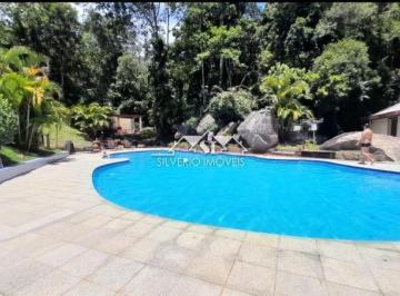 Imagem 1 · Apartamento para venda em Samambaia, Petrópolis