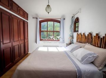 Imagem 1 · Casa para aluguel em Araras, Petrópolis