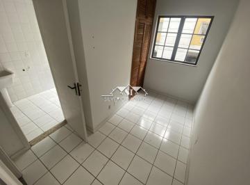 Imagem 1 · Apartamento para venda em Pedro do Rio, Petrópolis