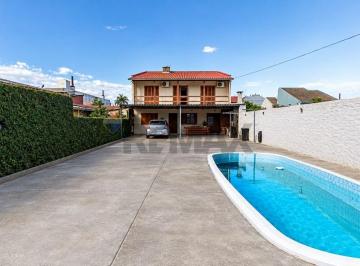 Casa · 3 Quartos · Casa de 3 dormitórios com suíte e piscina  à venda, Vila City em Cachoeirinha. Por Apenas 535.000,00