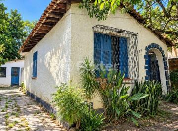 fd37ce01 · Casa, 3 dormitórios, 180 m², em Medianeira