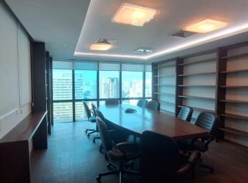 Comercial de 3 quartos, São Paulo · Excelente sala comercial de alto padrão para locação em Moema, em localização privilegiada