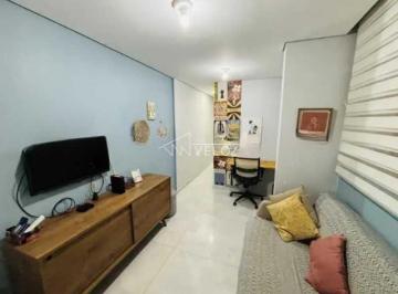 Apartamento · 41m² · 2 Quartos · Apartamento : / Residencial / Glória