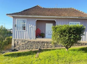 Casa de 4 quartos, · Casa histórica no centro da Cidade de Contenda