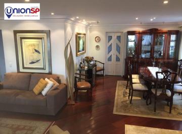 Apartamento · 200m² · 4 Quartos · 4 Vagas · Apartamento luxuoso à venda em Moema, SP