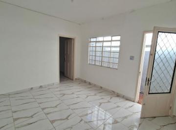 Casa · 60m² · 1 Quarto · 2 Vagas · Casa para locação na Vila Monumento com 01 quarto e 02 vagas de garagem
