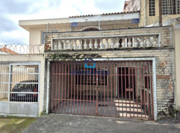 Casa · 142m² · 3 Quartos · 2 Vagas · Sobrado para reforma à venda a 300 metros do Colégio Santo Américo