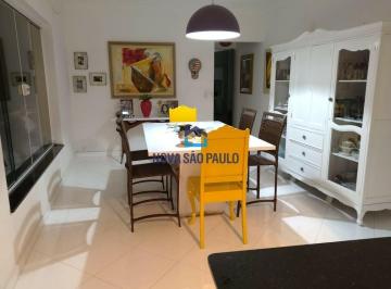 Casa · 528m² · 4 Quartos · 2 Vagas · Sobrado à venda na Vila Guarani.