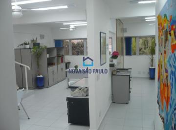 Comercial · 600m² · 6 Vagas · Prédio Comercial - Chácara Inglesa com 600m²