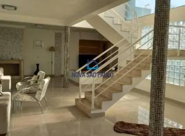 Casa · 240m² · 4 Quartos · 4 Vagas · Sobrado à Venda no Jardim da Saúde com Piscina, Churrasqueira e 6 Vagas