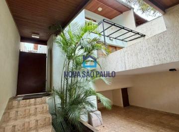 Casa · 230m² · 3 Quartos · 1 Vaga · Sobrado de 230m², 3 Dormitórios, Indianópolis região de Moena.
