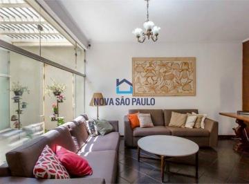 Casa · 193m² · 3 Quartos · 3 Vagas · Térrea com 4 dorms, quintal e piscina em Moema ? abaixo do valor!
