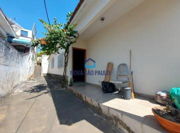 Terreno · 150m² · 3 Quartos · 3 Vagas · Casa térrea à venda na Saúde com 3 quartos e 3 vagas de garagem, 450 m² de terreno.
