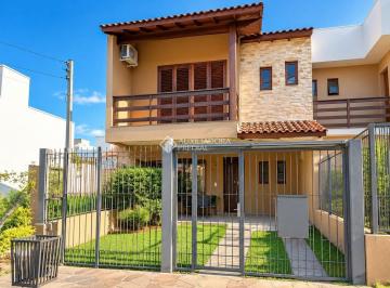 Casa · 131m² · 3 Quartos · 2 Vagas · casa de 3 Quartos, pátio com piscina no Lagos de Nova Ipanema