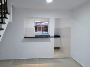 Casa · 100m² · 2 Quartos · 2 Vagas · Sobrado de vila - Reformado na Vila Olímpia com 100m²