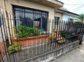 Casa · 100m² · 2 Quartos · Casa á venda na Saúde com 2 quartos. sem vaga de garagem.