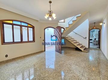 Casa · 295m² · 4 Quartos · 4 Vagas · Sobrado à Venda no Jardim Oriental com 4 Quartos e 4 Vagas e 295 m²