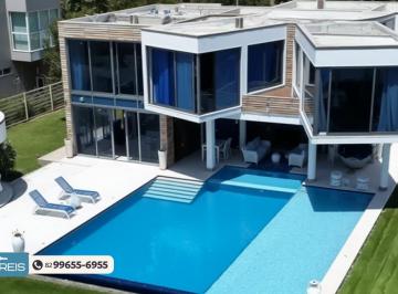 Casa de 3 quartos, Maceió · Casa de Alto Padrão à Venda em Jacarecica, Maceió/AL
