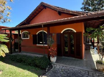 Casa · 1800m² · 4 Quartos · 5 Vagas · Casa estilo mini fazenda  em Condomínio com 3 Suítes e 5 Vagas, Vila Progresso, Niterói-RJ - Venda