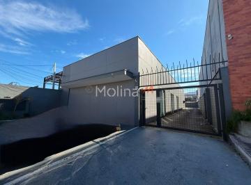 Comercial · 353m² · Loja para alugar em Loteamento Mogilar de 353.00m²