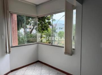 Apartamento de 2 quartos, Brasília · Andar baixo, Canto e Vazado.