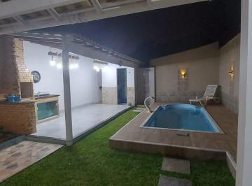 Casa de 3 quartos, Rio das Ostras · Casa com Piscina e Área Gourmet, 3 Quartos e 2 Suítes em Rio das Ostras