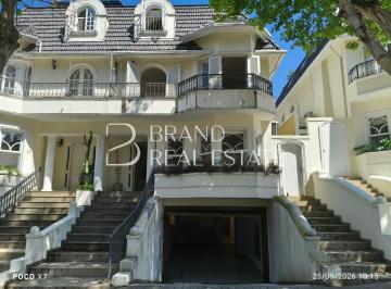 Casa · 456m² · 4 Quartos · 4 Vagas · Casa á venda em Condomínio no Morumbi I 456m² I 4 suítes I 4 vagas I piscina I quadra I academia