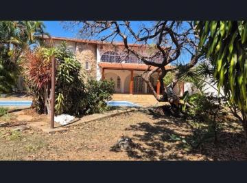 Casa de 4 quartos, Brasília · Lago sul - 4 suítes - Segurança 24 horas.