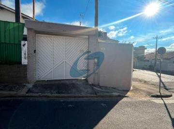 ca73f16628239b0622334444fa54b52ec2ce1122 · Excelente Casa com Edícula à Venda no Centro em Atibaia